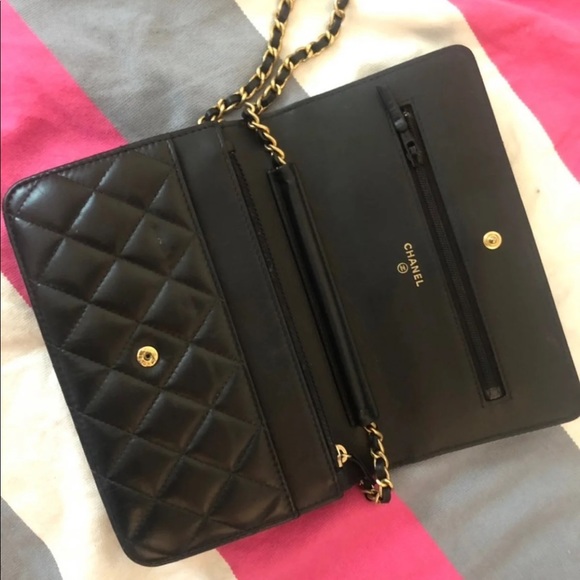 Chanel Lucky Charms Black Calfskin Cross Body Bag - Picture 5 of 10